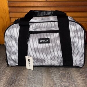 NWT Vooray Burner Gym Duffel Snow Hex Camo Bag